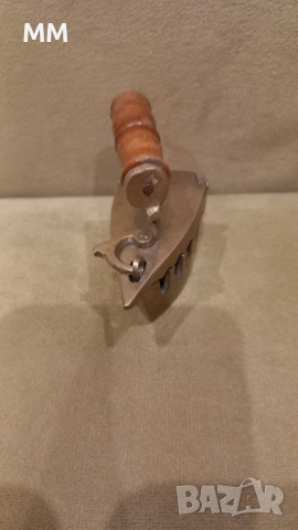 Стара декоративна ютия, снимка 5 - Антикварни и старинни предмети - 53158896