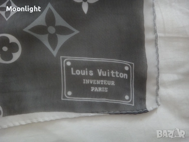Нов копринен шал Louis Vuitton, снимка 4 - Шалове - 54312382