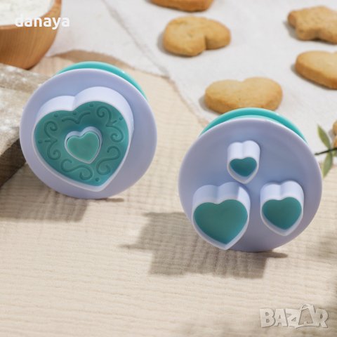 3085 Комплект резци с бутало Сърца, 2 броя