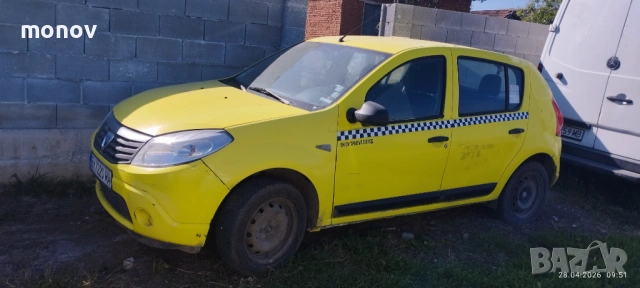 Дачия Сандеро, снимка 2 - Автомобили и джипове - 54359753