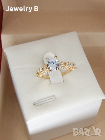 Дамски пръстен с камък - Classic Solitaire Crown Ring