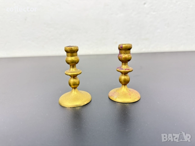 Чифт бронзови миниатюрни свещници. №7695