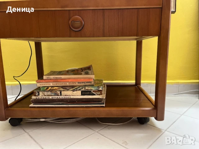 Ретро дървена маса/ шкаф на колелца , снимка 10 - Шкафове - 50969647