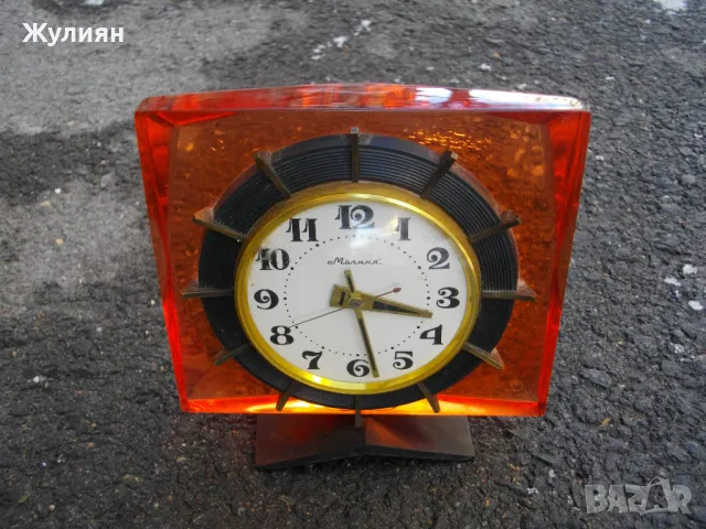 КОЛЕКЦИОНЕРСКИ НАСТОЛЕН СЕДМИЧЕН ЧАСОВНИК МЪЛНИЯ МОЛНИЯ , снимка 1