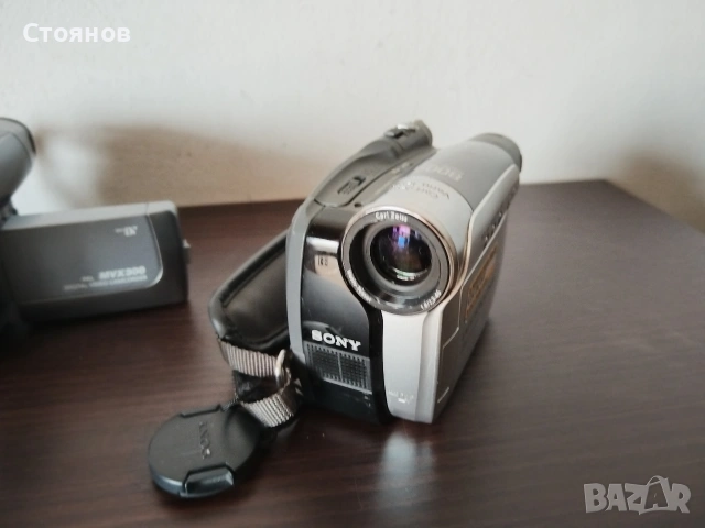 Камери SONY DSC-W350 14.1MP,SONY Handycam DCR-SX50E, DSC-S780 , DCR-HC 35E Japan, снимка 17 - Фотоапарати - 46954379