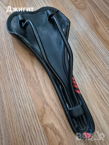 Selle Italia седалка за велосипед от естествена кожа , снимка 7 - Части за велосипеди - 53218489