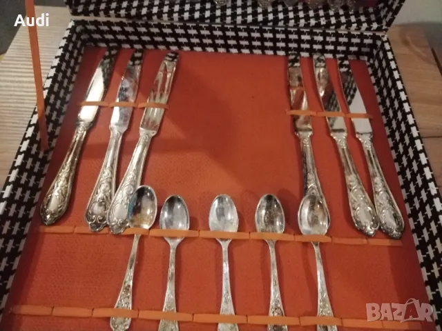Посребрени прибори за хранене. Комплекта е в кутия  Комплектьт включва: Вилица и льжица за сервиране, снимка 8 - Прибори за хранене, готвене и сервиране - 50181454