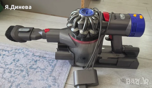 Прахосмукачка Dyson SV10