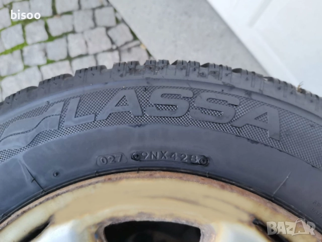 4бр ЗИМНИ ГУМИ Lassa SNOWAYS 4, 195/65/15 DOT 2025, снимка 3 - Гуми и джанти - 52446385