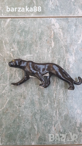 Порцеланова немска Фигура Пума