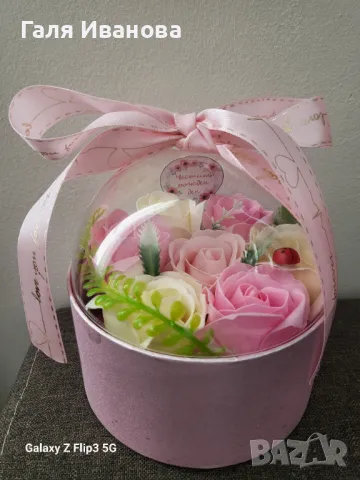 Кутии с рози от пластичен сапун, снимка 3 - Изкуствени цветя - 48989668