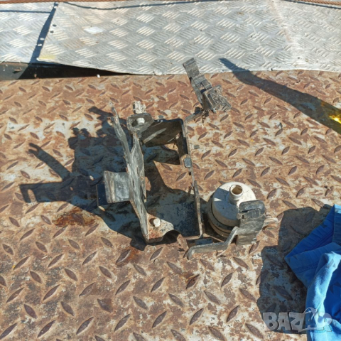 Стойка за горивен филтър Дачия Докер 1.5 дци 2016г, снимка 4 - Части - 44553780