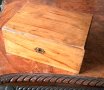 красива стара часовникарска дървена кутия