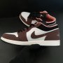 Nike Air Jordan 1 Low Mocha Chocolate Crimson Bliss Brown Размер 43 Номер Обувки Маратонки Нови , снимка 3