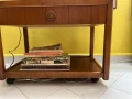 Ретро дървена маса/ шкаф на колелца , снимка 10