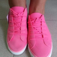 Спортни обувки в неонов/електриков розов цвят, снимка 1 - Кецове - 29349676
