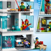 LEGO® City - Семейна къща  60291, снимка 8 - Конструктори - 32024636