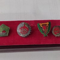 Четири стари значки с емайл , снимка 1 - Колекции - 39485442