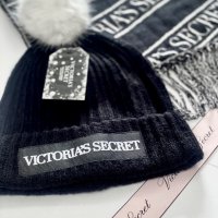 Оригинална шапка или шал Victoria’s Secret Pom Pom , снимка 12 - Шапки - 27276803