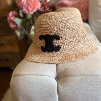 Шапка Celin raffia*налична*Celine TRIOMPHE hat in raphia natural white/ Black, снимка 1 - Шапки - 42424993