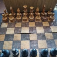 шах в дървена кутия и магнитни фигури за шах. , снимка 5 - Антикварни и старинни предмети - 44444369