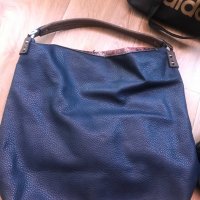 Дамска кожена чанта /тип торба в тъмно син цвят, снимка 1 - Чанти - 29627536