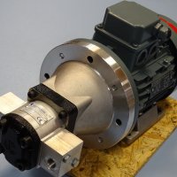хидравличен агрегат (хидравлична помпа 250Bar, ел.двигател 0.37kW), снимка 4 - Други машини и части - 37305376