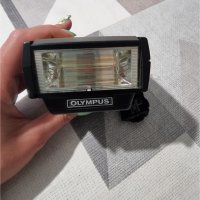 Светкавица Olympus OM2, снимка 1 - Светкавици, студийно осветление - 36897569