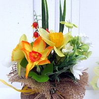 Пролетни цветя в зебло, снимка 2 - Подаръци за жени - 39734211