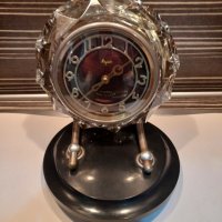 Стар механичен часовник-Маяк, снимка 5 - Антикварни и старинни предмети - 30991541