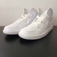 Нови Nike Air Jordan 1 MID Triple White Номерация 44.5, снимка 3 - Маратонки - 42828724