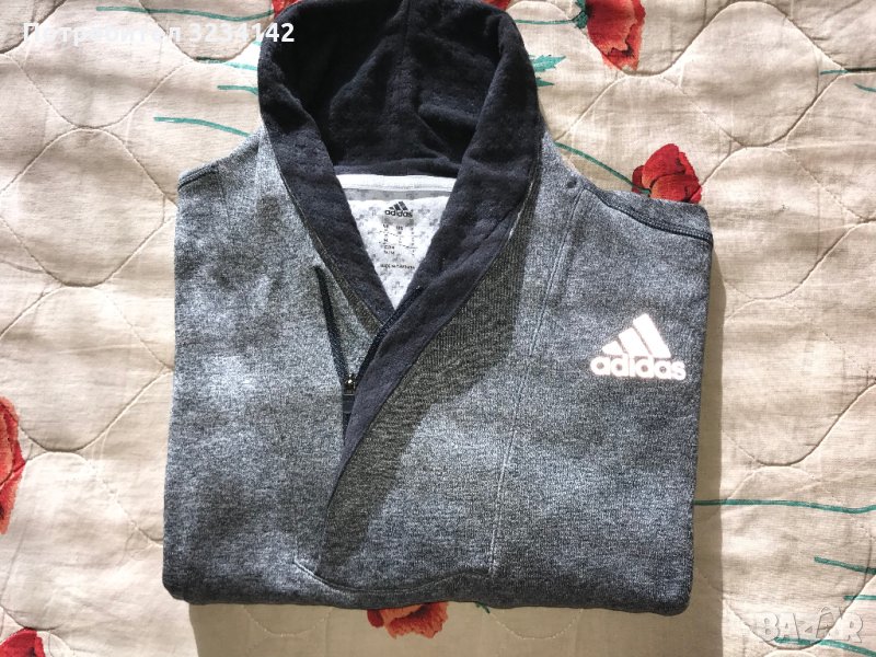 Оригинална блуза Адидас с висока яка и цип, снимка 1