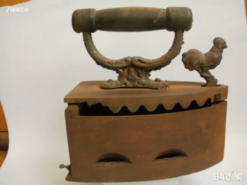 Старинна ютия  на жар с петле,от лят чугун , снимка 1