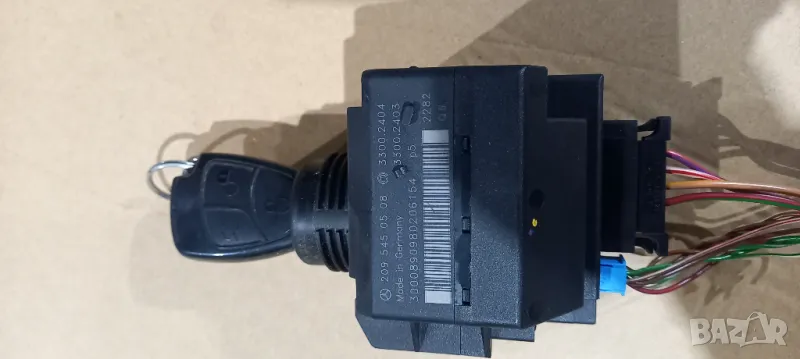 Контактен ключ Mercedes C-Class W203, снимка 1