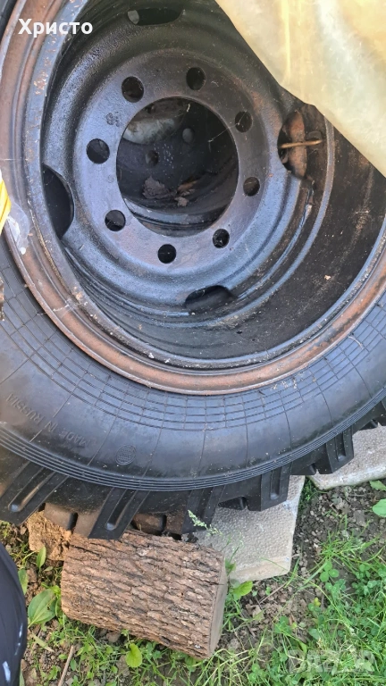 Гуми за ЗИЛ 131, снимка 1