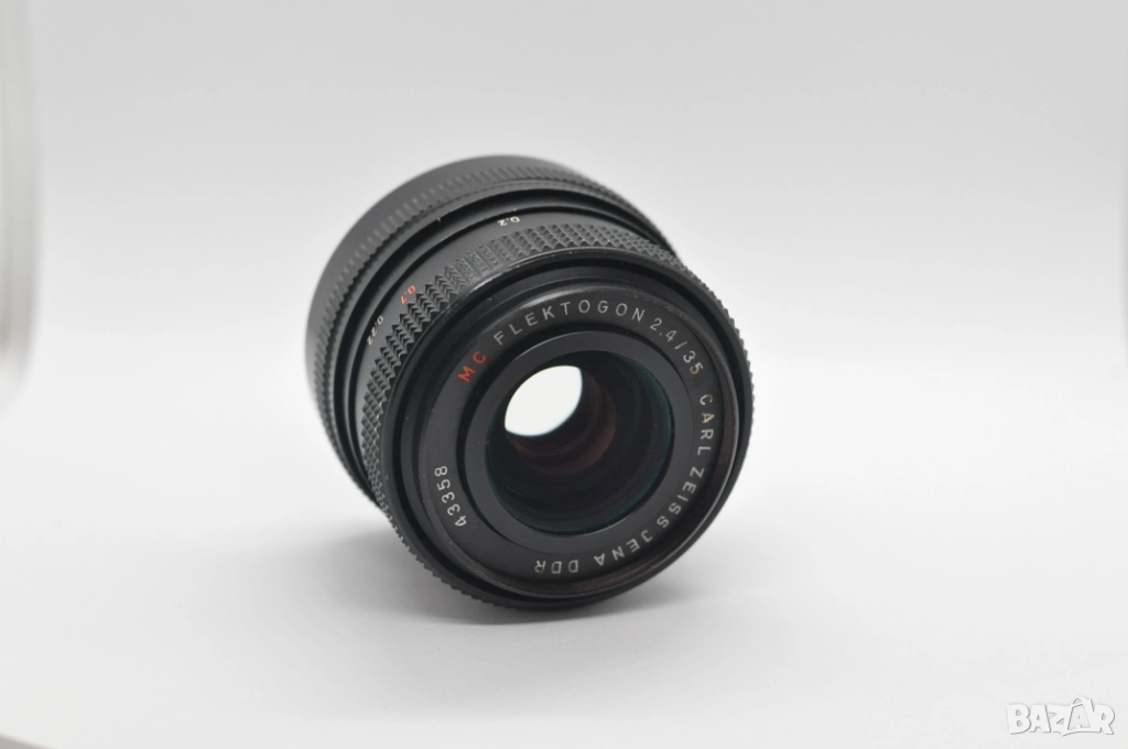 Обектив Carl Zeiss Jena Flekttogon 35mm f/2.4 на резба M42, снимка 1