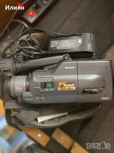 Стара видео камера Sharp vl-c780, снимка 1