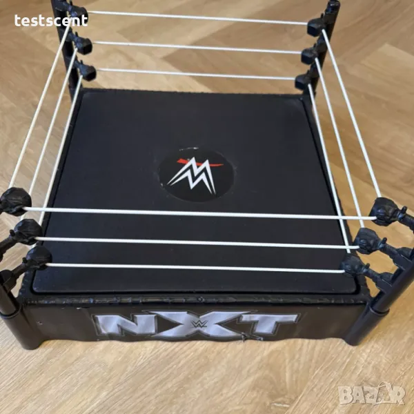 Ринг за играчки WWE NXT Action Spring Ring Wrestling кеч ринг с пружиниращ механизъм черен, снимка 1