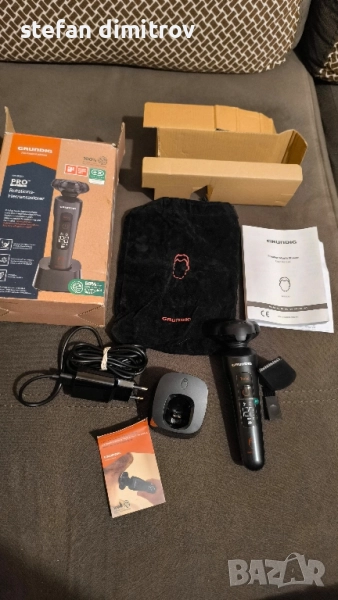 Мъжки тример, Grundig, Proclub MS 9130, сензор за грижа за брадата, черен мат/червен, комплект, снимка 1