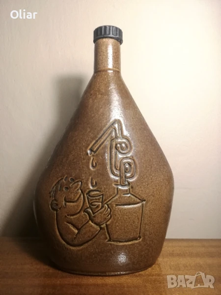 Много интересна бутилка от глазирана керамика. , снимка 1