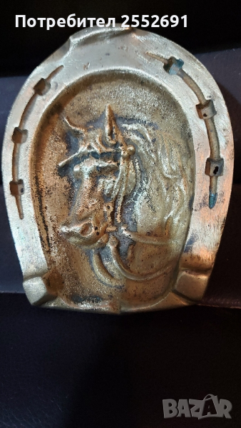 Пепелник , снимка 1