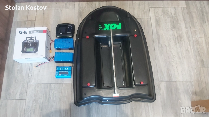 Лодка за захранка , снимка 1