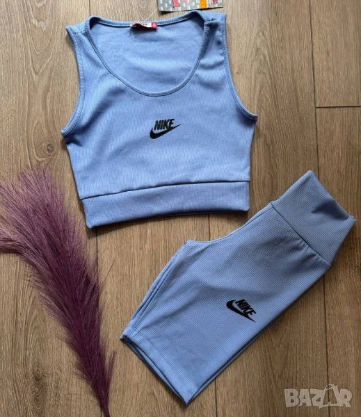 дамски екипи Nike , снимка 1