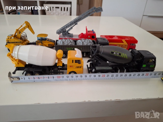  Интересни камиончета, 14-17 см., снимка 4 - Коли, камиони, мотори, писти - 44641287