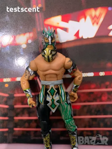 Екшън фигура WWE Kalisto Калисто Mattel Elite figure играчка lucha, снимка 8 - Фигурки - 48829920