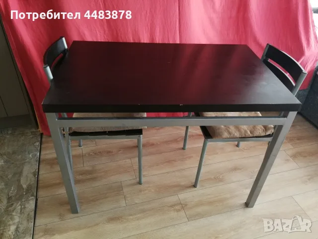 маса със столове