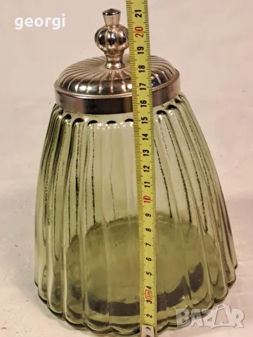 Цветен стъклен буркан с метален похлупак   21/2, снимка 4 - Аксесоари за кухня - 49155699