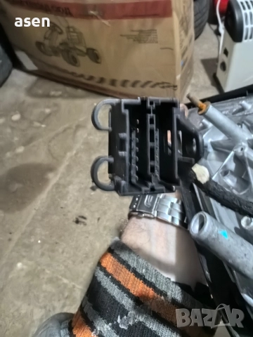 Дясно огледало за MERCEDES ML W163 , снимка 4 - Части - 52642338