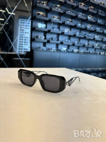 очила с черен обикновен калъф и ув защита Dolce Gabbana prada, снимка 3 - Слънчеви и диоптрични очила - 51306330