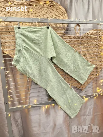 ментовозелен панталон М размер., снимка 1